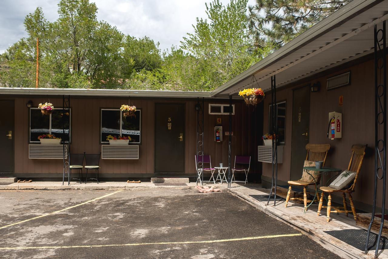 Cozy Mountain Motel Austin Zewnętrze zdjęcie